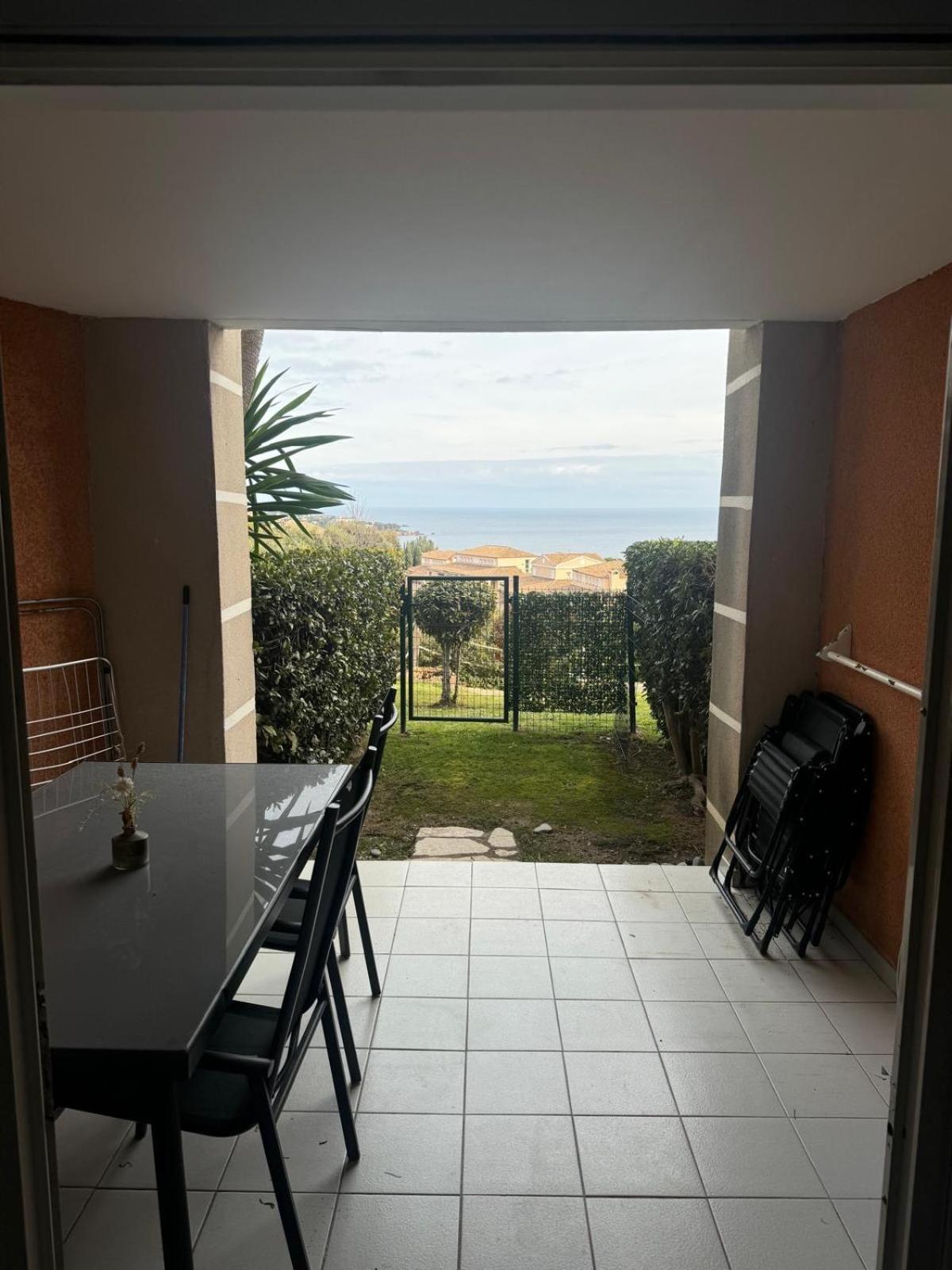 Cap Esterel Vue Mer Et Climatise Saint-Raphaël Exterior foto